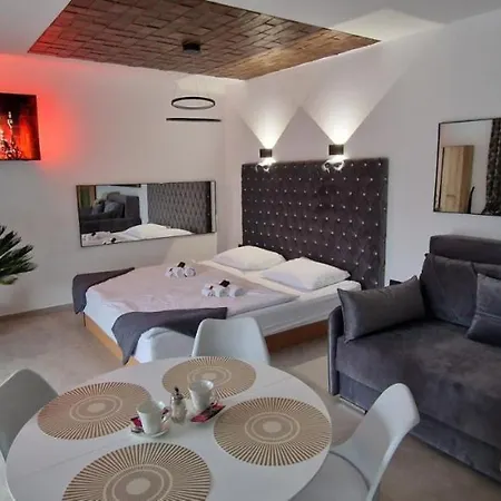 Villa Timaja - Pool, Massage Pool, Sauna *