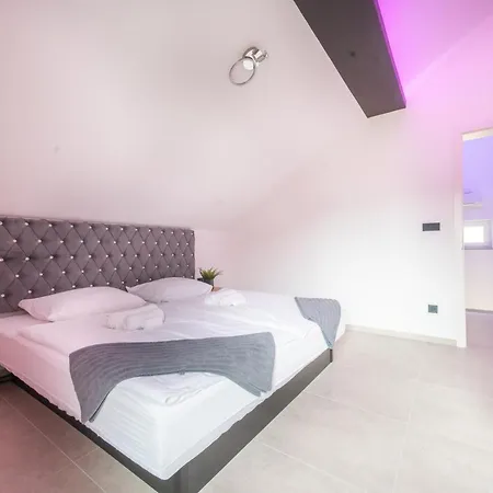 Timaja - Pool, Massage Pool, Sauna Trebnje