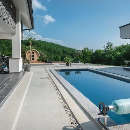 Villa Timaja - Pool, Massage Pool, Sauna *