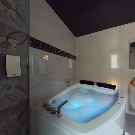 Timaja - Pool, Massage Pool, Sauna *