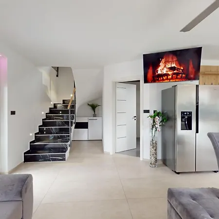 Timaja - Pool, Massage Pool, Sauna 빌라 *