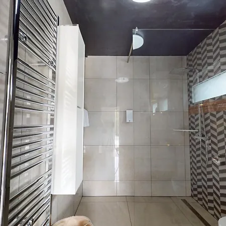 Βίλα Timaja - Pool, Massage Pool, Sauna *