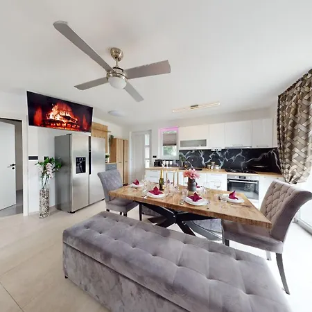 빌라 Timaja - Pool, Massage Pool, Sauna Trebnje