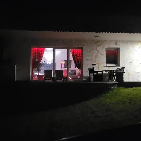Timaja - Pool, Massage Pool, Sauna Villa