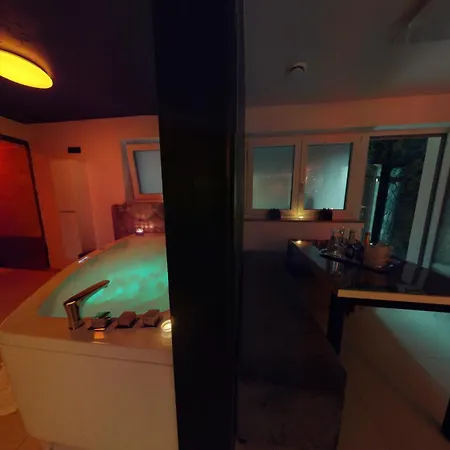 Timaja - Pool, Massage Pool, Sauna Villa Trebnje