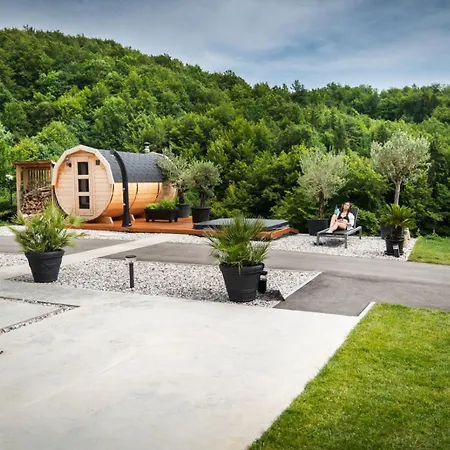 Βίλα Timaja - Pool, Massage Pool, Sauna *