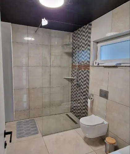 Вилла Timaja - Pool, Massage Pool, Sauna Trebnje