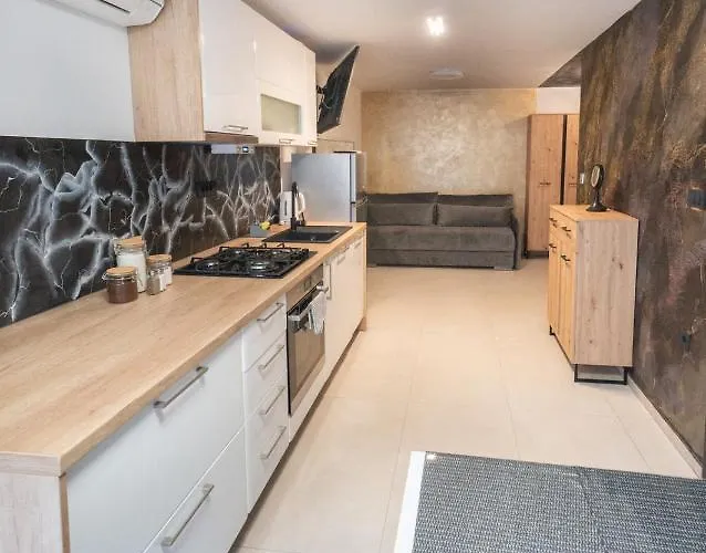 Вилла Timaja - Pool, Massage Pool, Sauna Trebnje