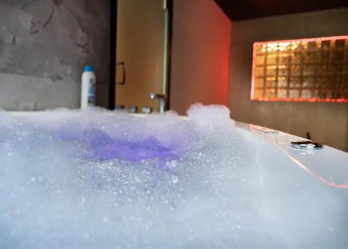 Timaja - Pool, Massage Pool, Sauna Вилла *