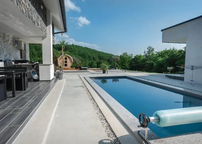 Вилла Timaja - Pool, Massage Pool, Sauna *