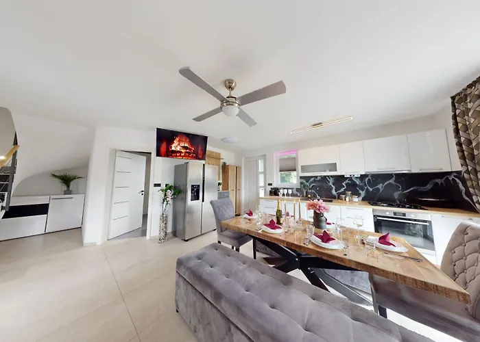 Вилла Timaja - Pool, Massage Pool, Sauna Trebnje