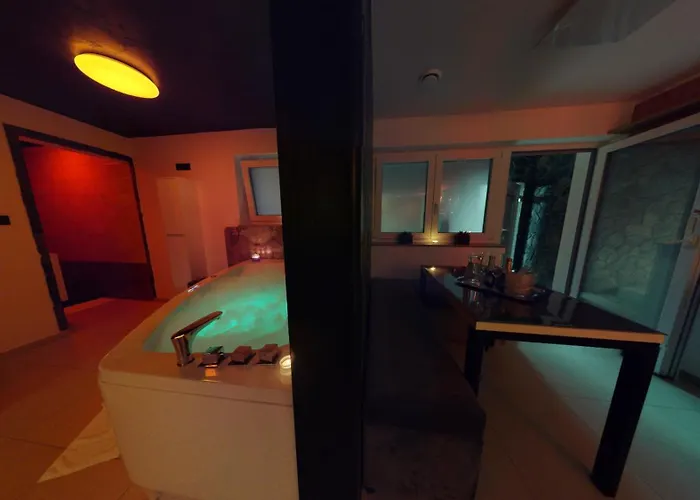 Timaja - Pool, Massage Pool, Sauna Вилла Trebnje