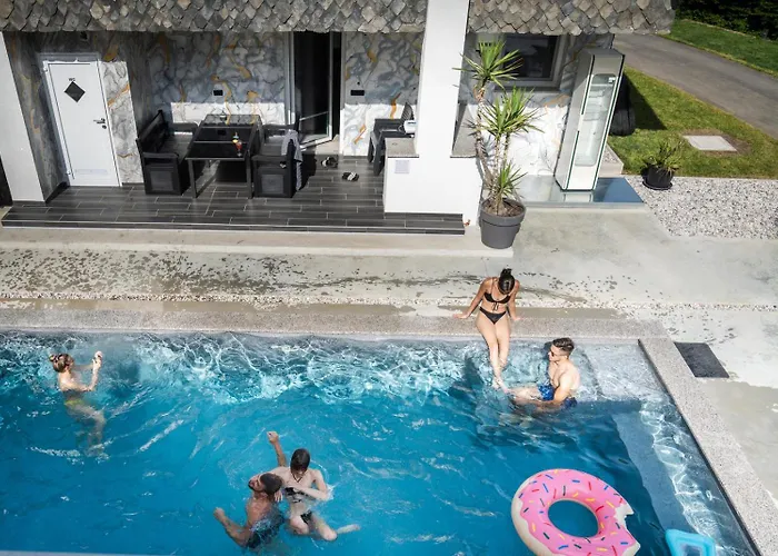 Timaja - Pool, Massage Pool, Sauna